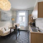 N&n Altbau-apartments Naehe Schloss & Zentrum Apartamento