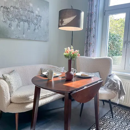N&n - Stadt & Schlossblick Mit Eigenem Garten Apartment *