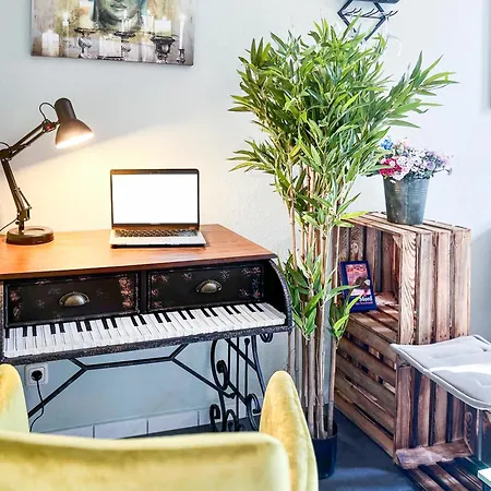 N&n Altbau-apartments Naehe Schloss & Zentrum Apartamento