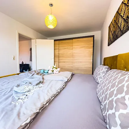 Apartamento N&n Altbau-apartments Naehe Schloss & Zentrum