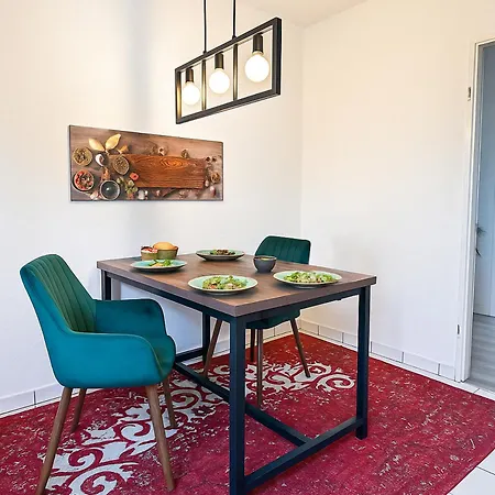 Apartamento N&n Altbau-apartments Naehe Schloss & Zentrum