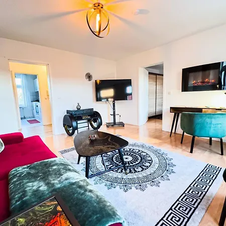 N&n Altbau-apartments Naehe Schloss & Zentrum Apartamento