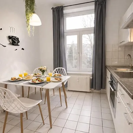 N&n Altbau-apartments Naehe Schloss & Zentrum * Schwerin (Mecklenburg-Vorpommern)